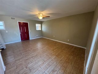 6253 Manor RD A, Austin, TX 78723