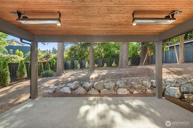 11327 113th Place NE, Kirkland, WA 98033