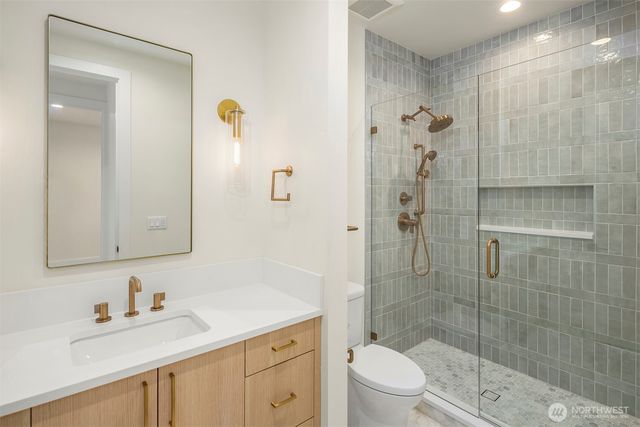 11327 113th Place NE, Kirkland, WA 98033