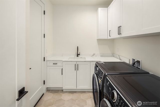 11327 113th Place NE, Kirkland, WA 98033