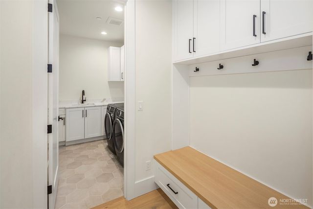 11327 113th Place NE, Kirkland, WA 98033