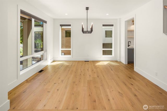 11327 113th Place NE, Kirkland, WA 98033