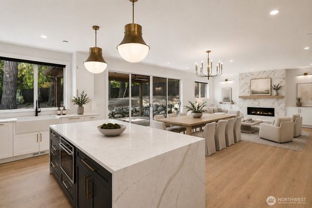 11327 113th Place NE, Kirkland, WA 98033