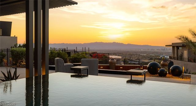 1538 Dragon Crest Avenue, Henderson, NV 89012