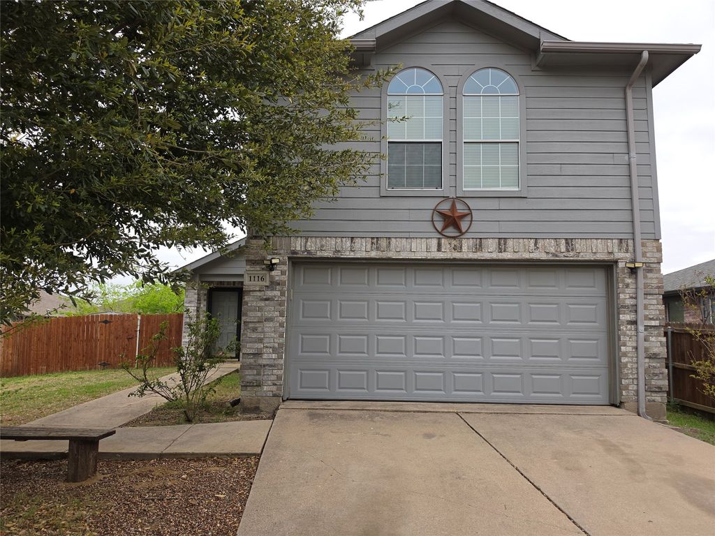 1116 Dixon Lane, Denton, TX 76207