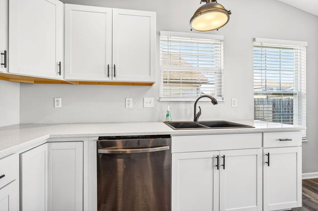 6602 Marissa Street, Canal Winchester, OH 43110