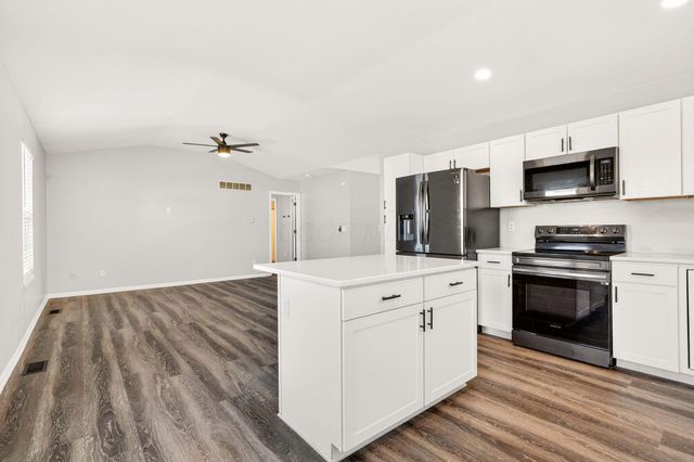 6602 Marissa Street, Canal Winchester, OH 43110