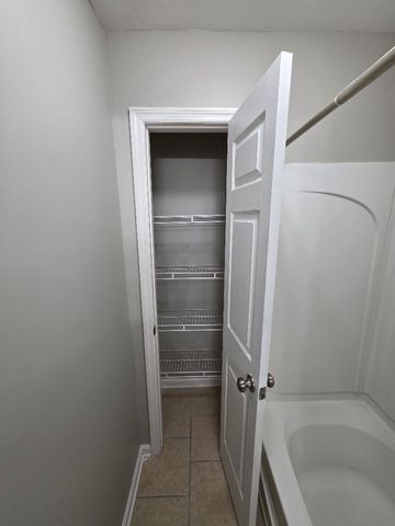 800 Anderson Ln Apt A7, Madison, TN 37115