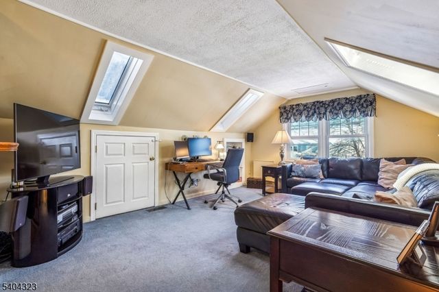 191 King St, Fanwood Boro, NJ 07023