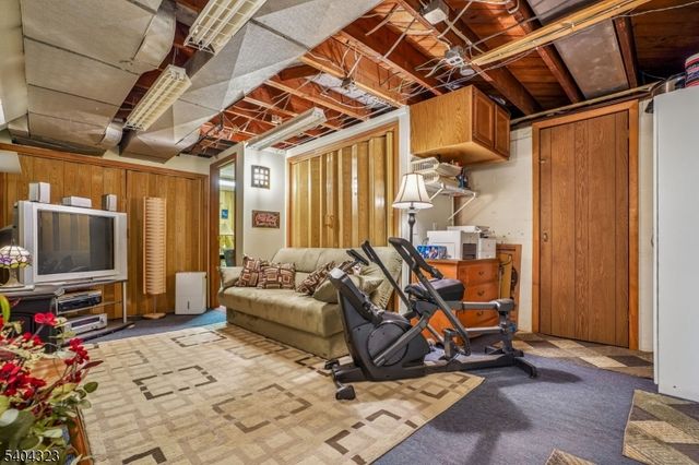 191 King St, Fanwood Boro, NJ 07023