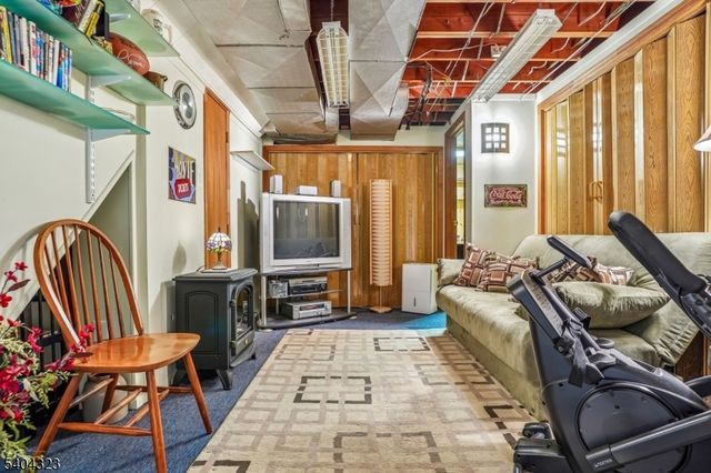 191 King St, Fanwood Boro, NJ 07023