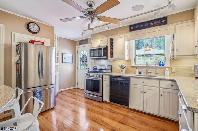 191 King St, Fanwood Boro, NJ 07023