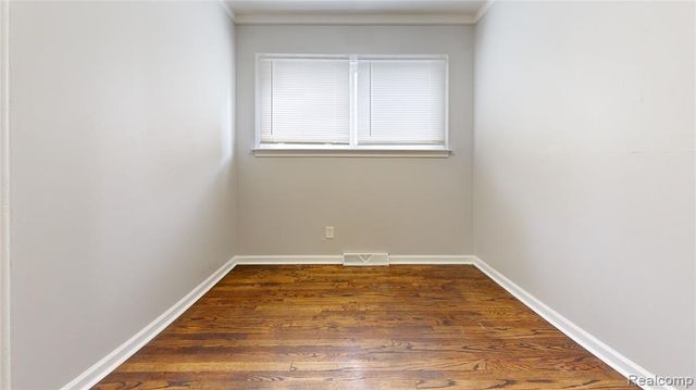2111 Otis Avenue, Warren, MI 48091