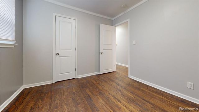 2111 Otis Avenue, Warren, MI 48091