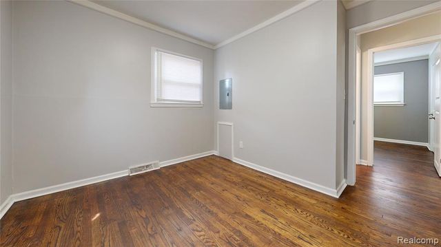 2111 Otis Avenue, Warren, MI 48091
