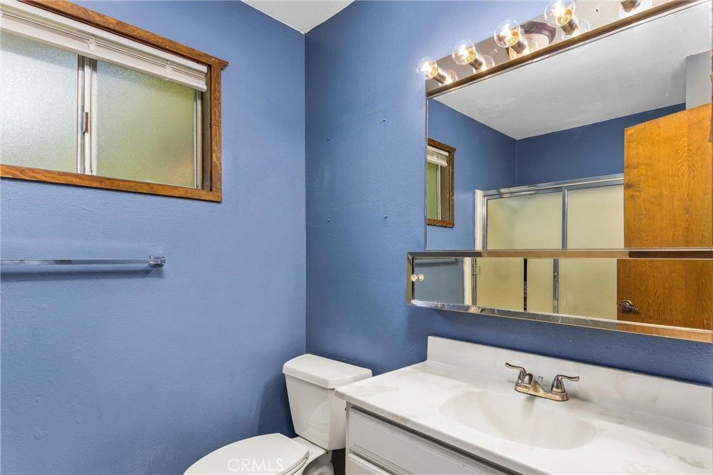 Image 24 of property listing at 24379 Horst, Crestline, CA 92325