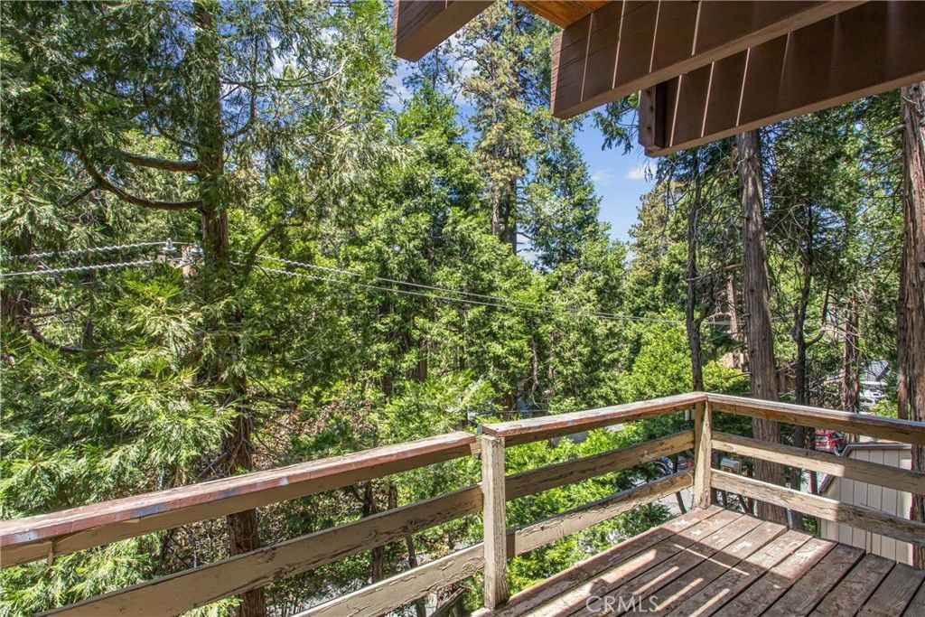 Image 29 of property listing at 24379 Horst, Crestline, CA 92325