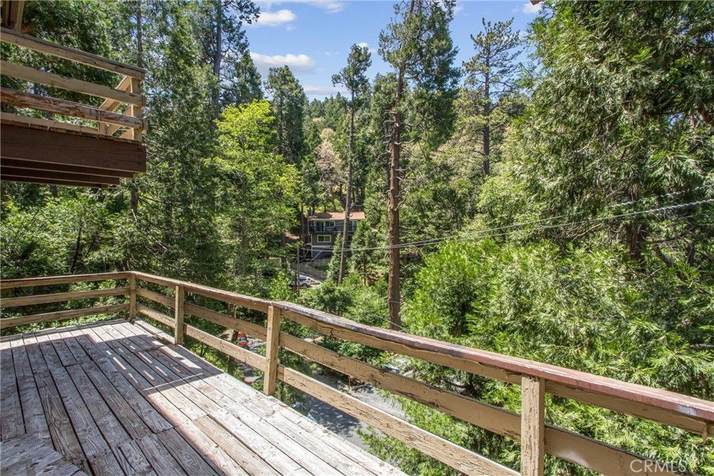 Image 30 of property listing at 24379 Horst, Crestline, CA 92325