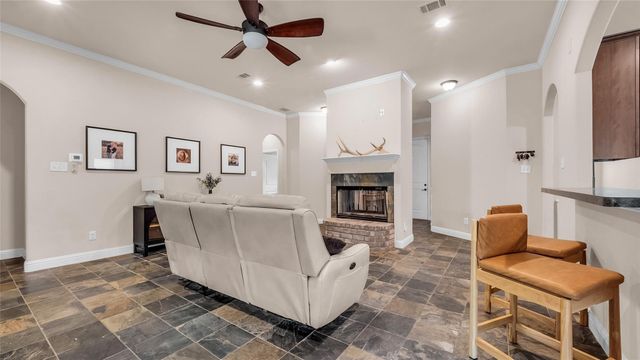 1011 Sister Grove Road, Van Alstyne, TX 75495