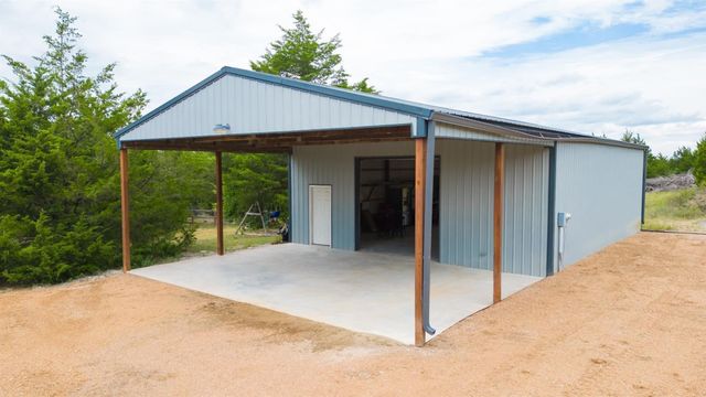 1011 Sister Grove Road, Van Alstyne, TX 75495