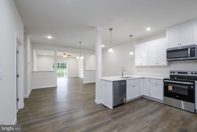 13 VALHALLA CT, Dover, DE 19904