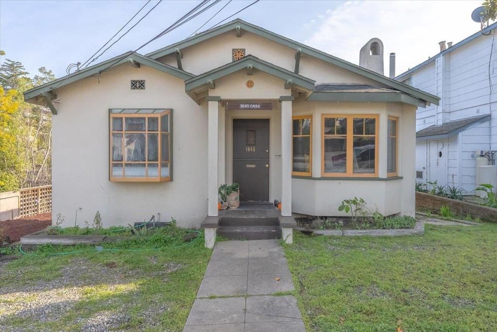 Cass Street, Monterey, CA 93940