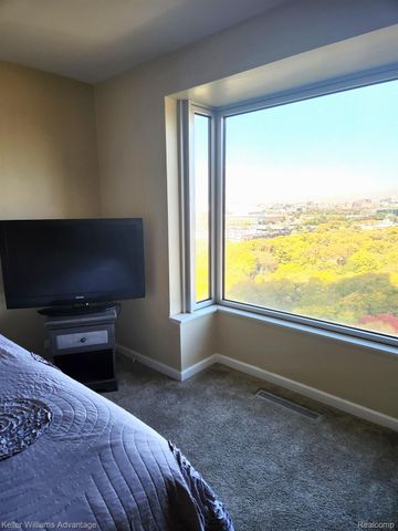 1300 E LAFAYETTE Street 1509, Detroit, MI 48207