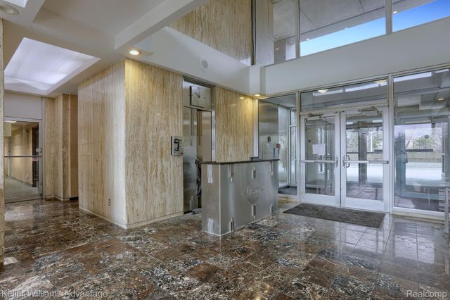 1300 E LAFAYETTE Street 1509, Detroit, MI 48207