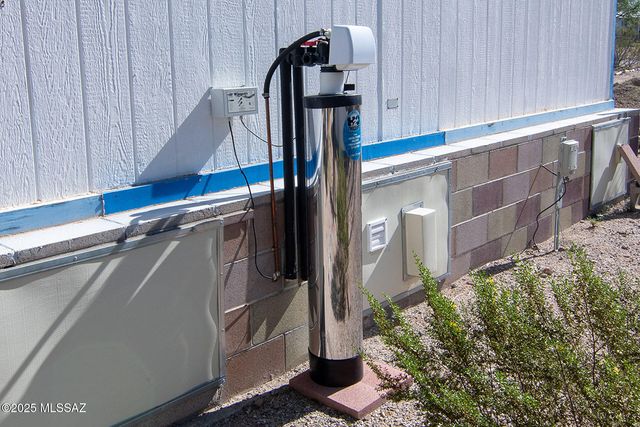 5538 E Hermans Road, Tucson, AZ 85756