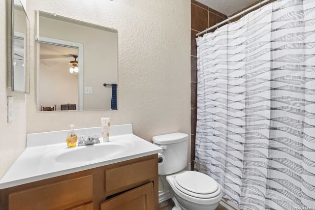 16802 Showdown Path, Selma, TX 78154