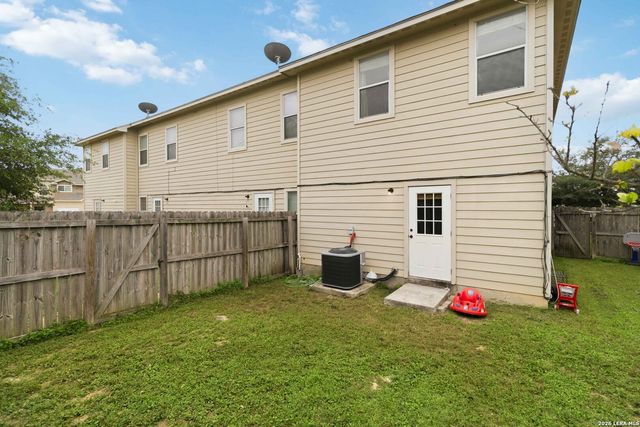 16802 Showdown Path, Selma, TX 78154