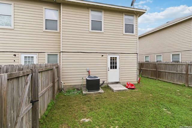 16802 Showdown Path, Selma, TX 78154