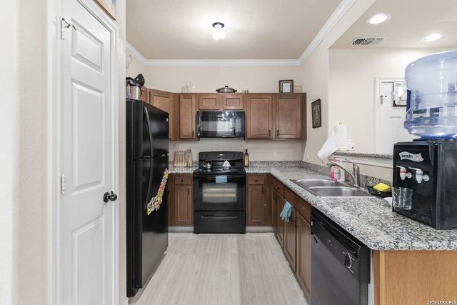 16802 Showdown Path, Selma, TX 78154