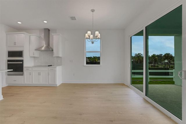 1001 FIESTA KEY CIRCLE, Lady Lake, FL 32159