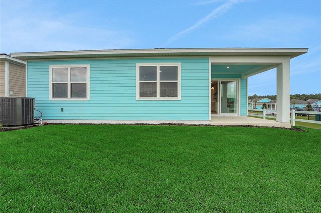 1001 FIESTA KEY CIRCLE, Lady Lake, FL 32159