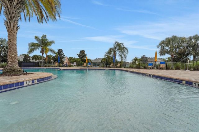 1001 FIESTA KEY CIRCLE, Lady Lake, FL 32159