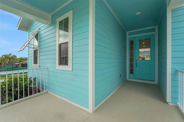 1001 FIESTA KEY CIRCLE, Lady Lake, FL 32159