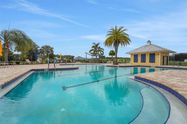 1001 FIESTA KEY CIRCLE, Lady Lake, FL 32159