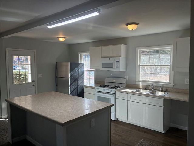 3992 Maplewood Drive, Decatur, GA 30035