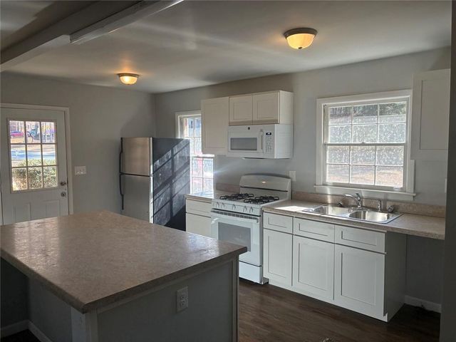 3992 Maplewood Drive, Decatur, GA 30035