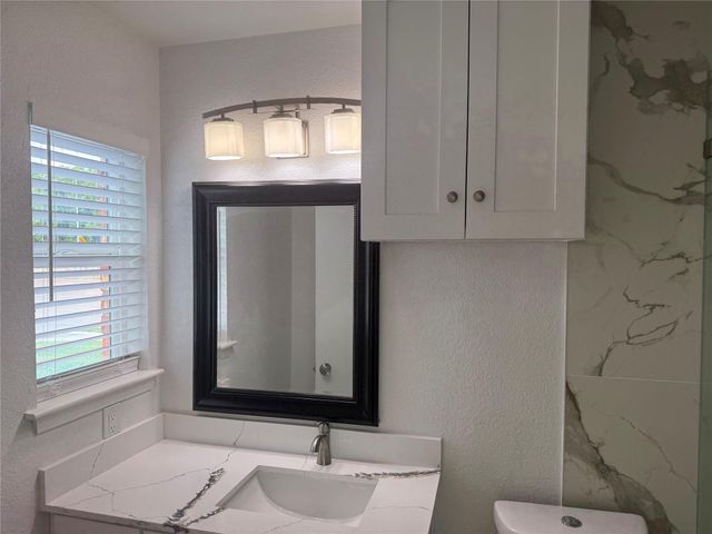 6525 Renwick Drive A, Houston, TX 77081