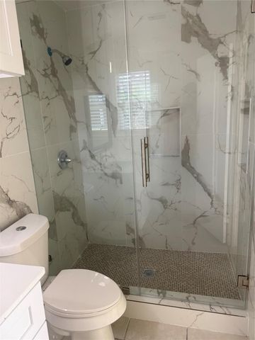 6525 Renwick Drive A, Houston, TX 77081