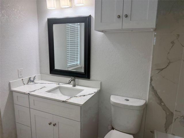 6525 Renwick Drive A, Houston, TX 77081