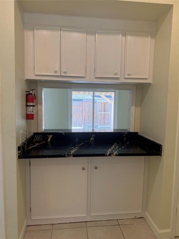 6525 Renwick Drive A, Houston, TX 77081