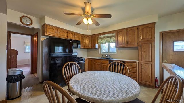 21562 Winshall Court, Saint Clair Shores, MI 48081