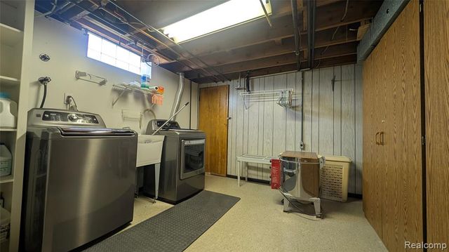 21562 Winshall Court, Saint Clair Shores, MI 48081