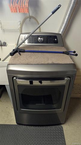 21562 Winshall Court, Saint Clair Shores, MI 48081