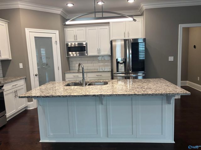 17 Ginsberg Road, Madison, AL 35756