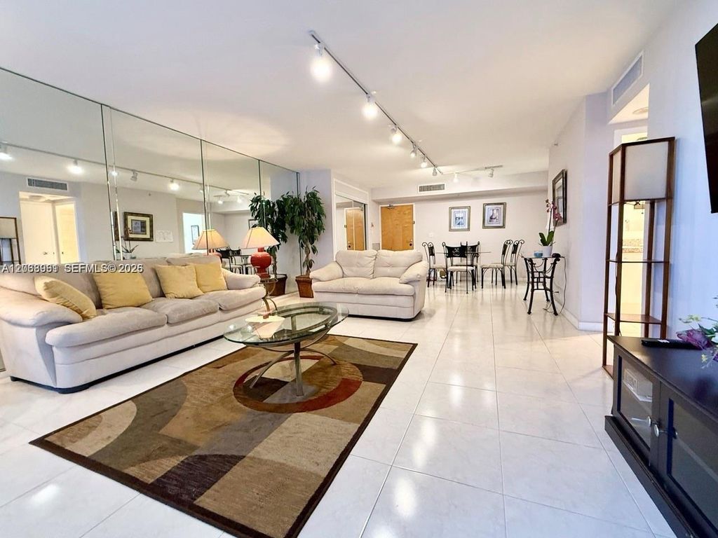 9195 Collins Avenue 512, Surfside, FL 33154