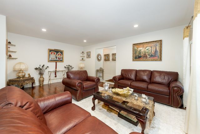 15542 Catalina Court, Orland Park, IL 60462